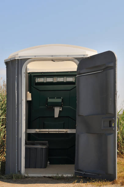 Best Wedding porta potty rental  in Seyur, MO